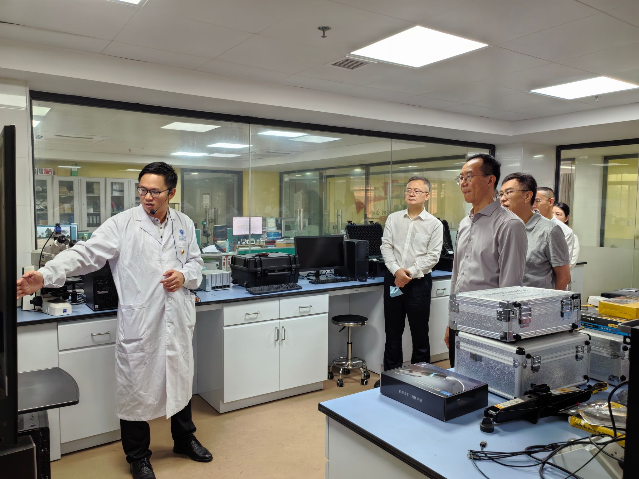 广州市人大常委会调研我校法医司法鉴定工作